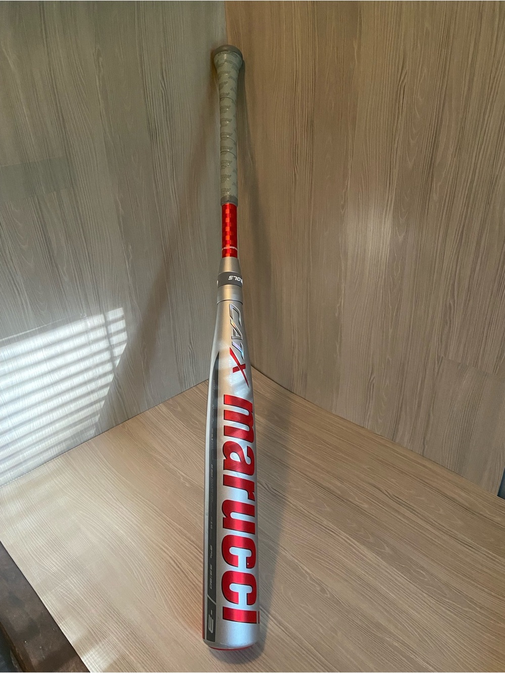 Marucci CAT X Composite Men’s Silver/Red Baseball Bat Drop 3 33/30 Balanced